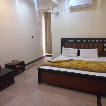 Hotel Tulip Inn Rawalpindi Buitenkant foto