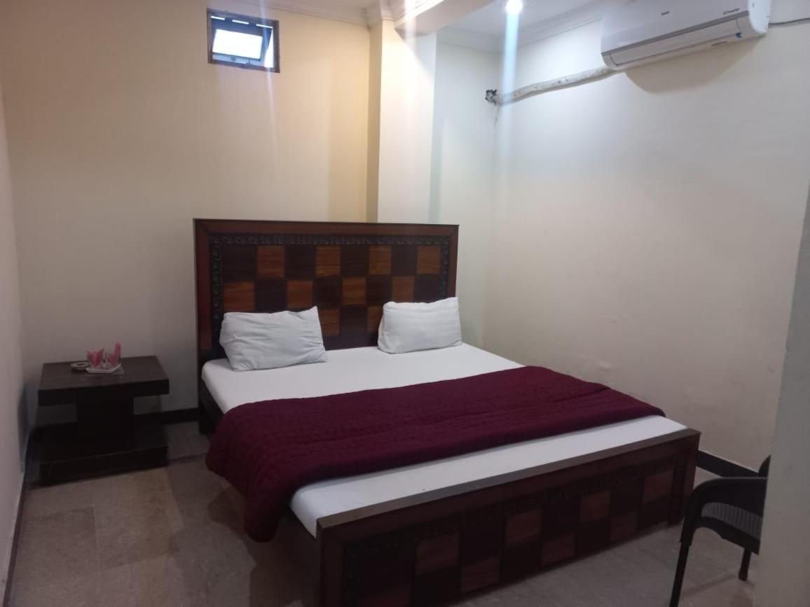 Hotel Tulip Inn Rawalpindi Buitenkant foto